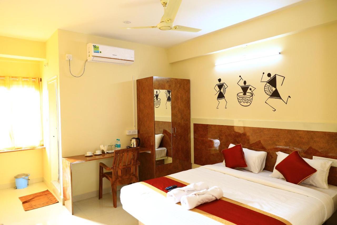 Sasthi Suites Bangalore Luaran gambar